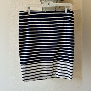 NWT navy and white striped J Crew Business pencil skirt size 8 with lining